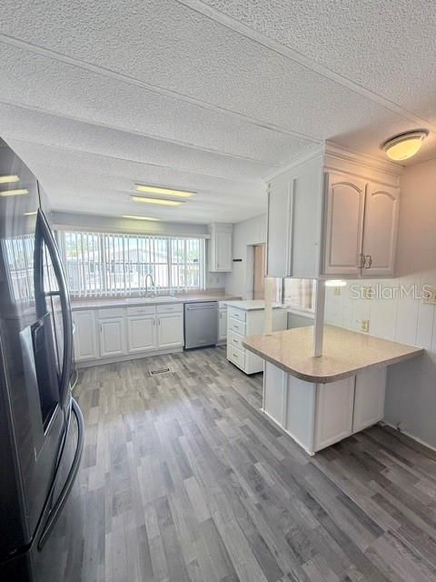 En Venta: $89,900 (3 camas, 2 baños, 2064 Pies cuadrados)