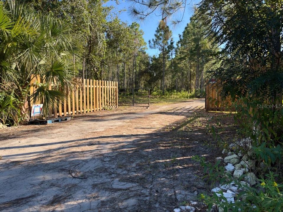 На продажу: $349,000 (3 спален, 2 ванн, 1246 Квадратных фут)
