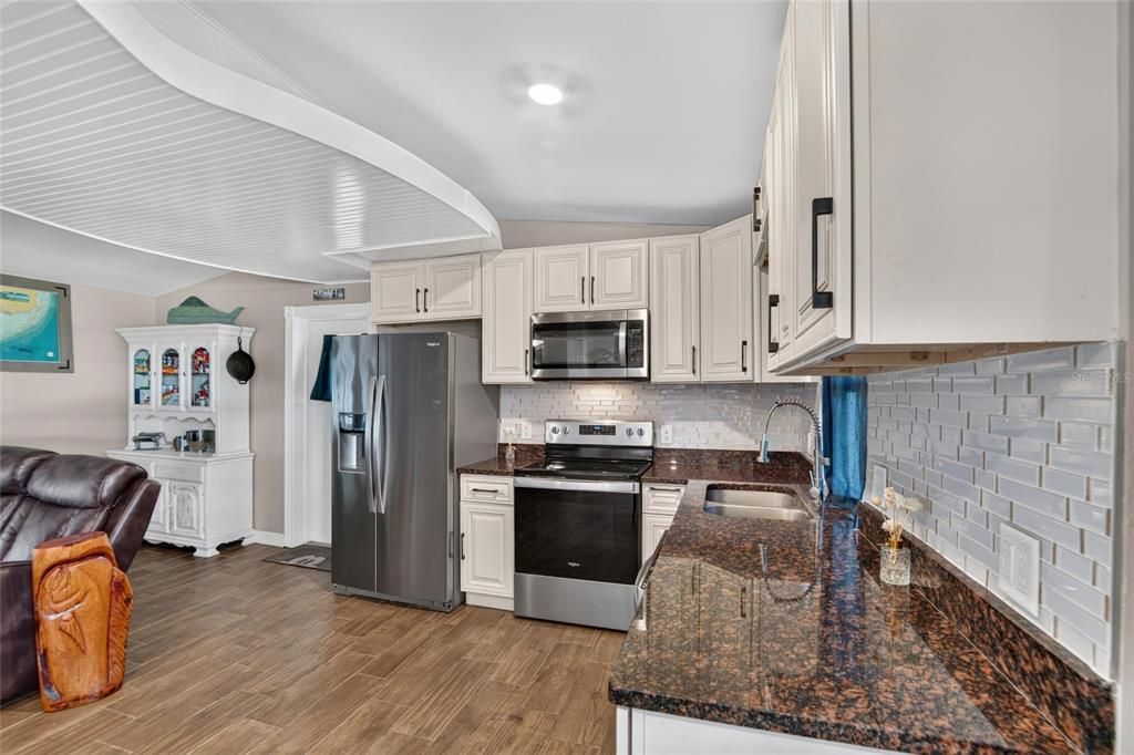 На продажу: $379,900 (3 спален, 1 ванн, 1263 Квадратных фут)