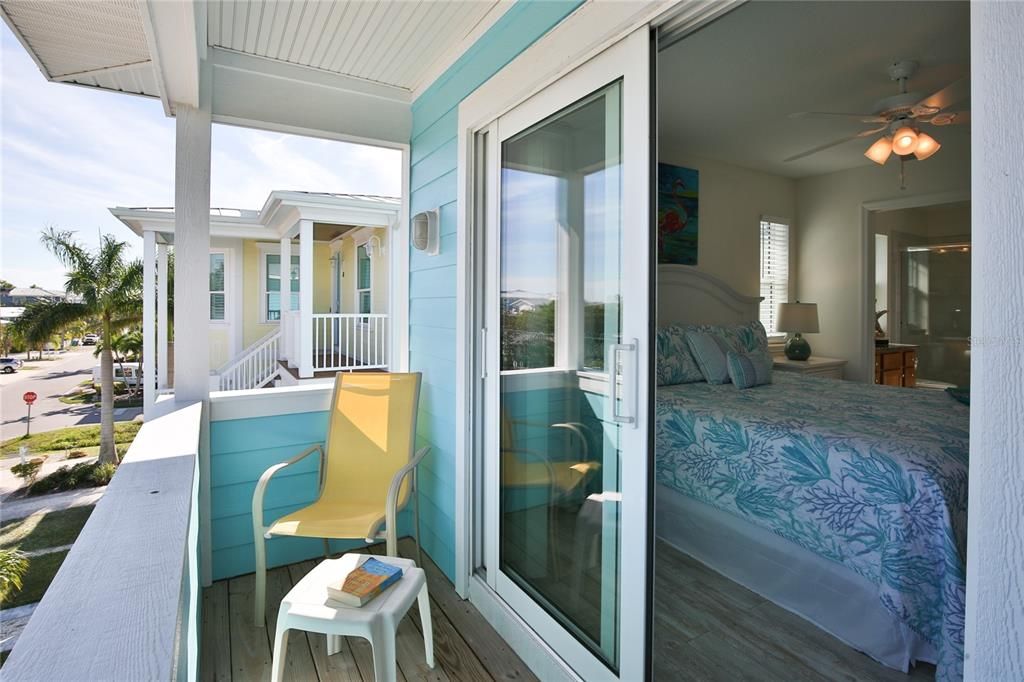 For Sale: $1,085,000 (3 beds, 2 baths, 1338 Square Feet)