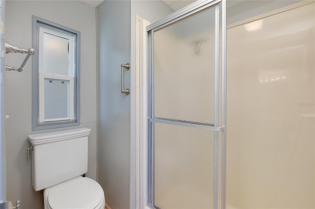 For Sale: $130,000 (2 beds, 2 baths, 1155 Square Feet)