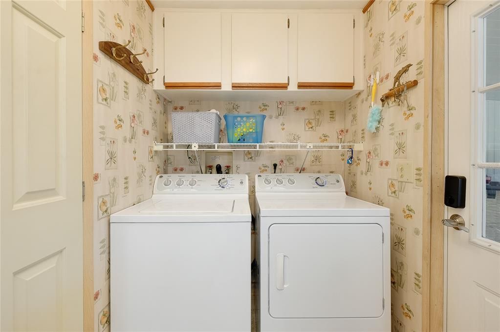 For Sale: $130,000 (2 beds, 2 baths, 1155 Square Feet)