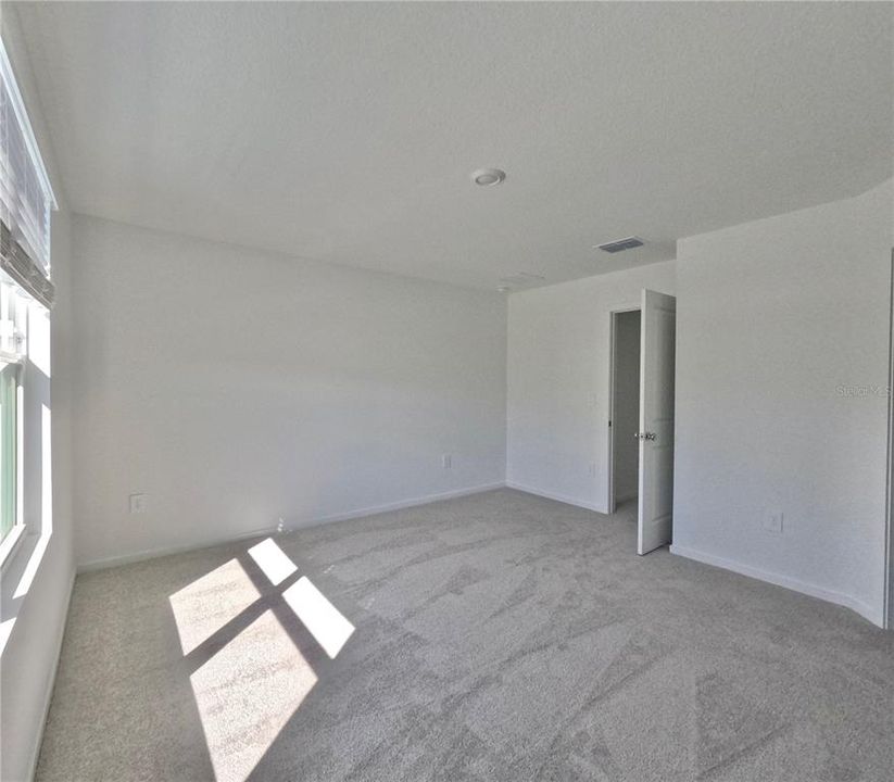 En Renta: $2,350 (4 camas, 2 baños, 1742 Pies cuadrados)