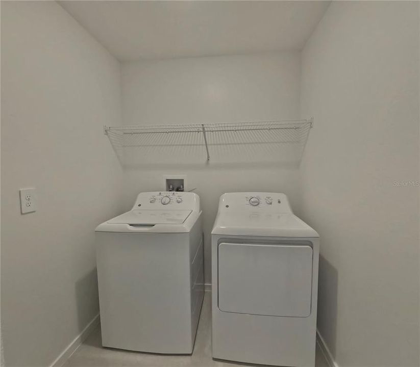 En Renta: $2,350 (4 camas, 2 baños, 1742 Pies cuadrados)