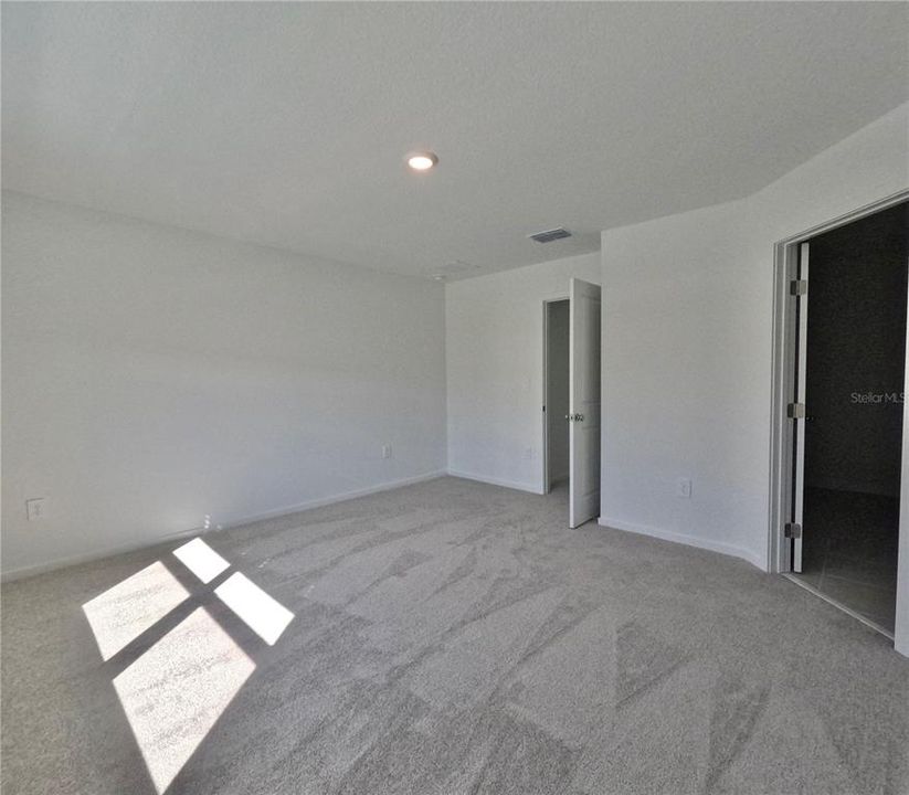 En Renta: $2,350 (4 camas, 2 baños, 1742 Pies cuadrados)