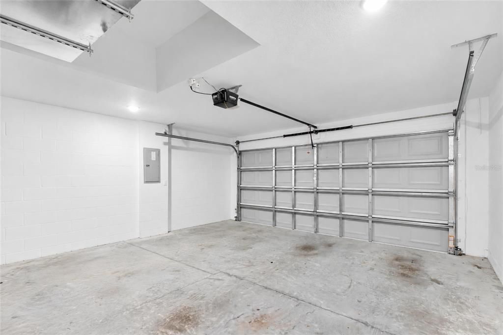 For Sale: $265,000 (3 beds, 2 baths, 1366 Square Feet)