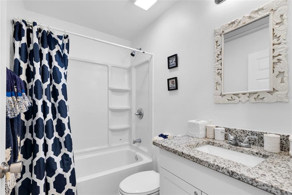 For Sale: $265,000 (3 beds, 2 baths, 1366 Square Feet)