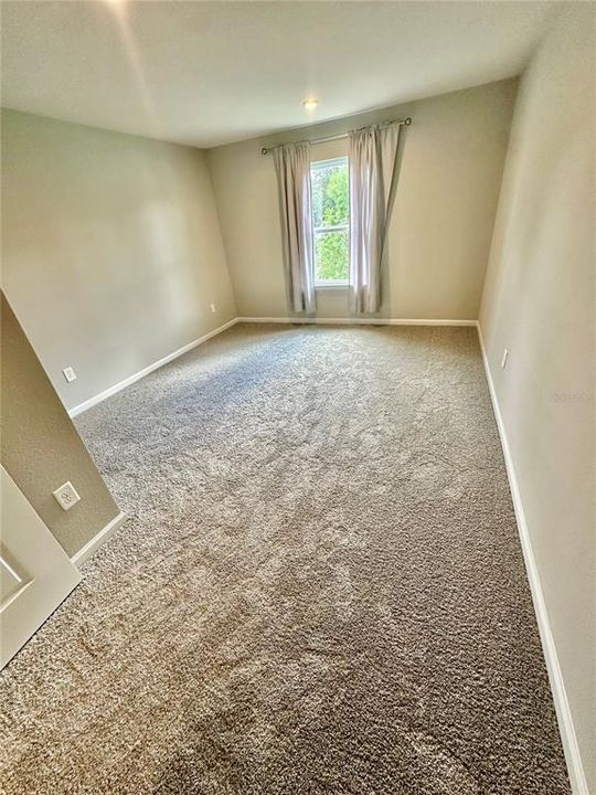 For Sale: $319,900 (3 beds, 2 baths, 1860 Square Feet)