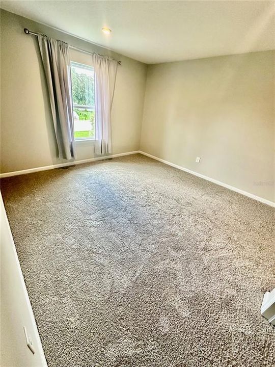 For Sale: $319,900 (3 beds, 2 baths, 1860 Square Feet)