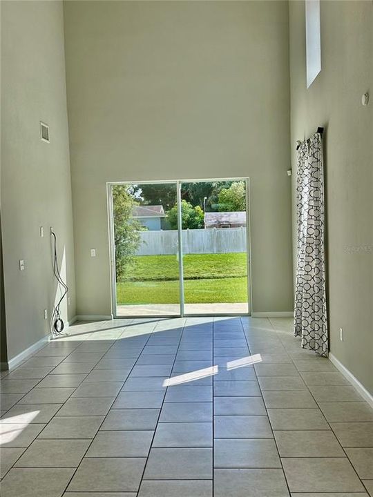 For Sale: $319,900 (3 beds, 2 baths, 1860 Square Feet)