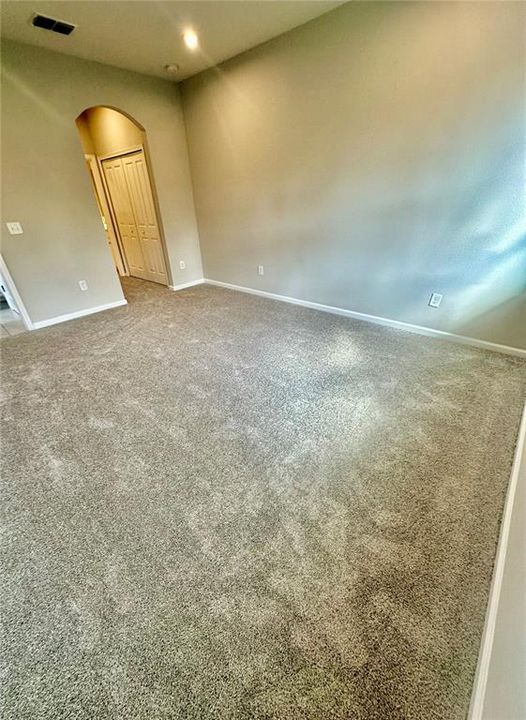 For Sale: $319,900 (3 beds, 2 baths, 1860 Square Feet)