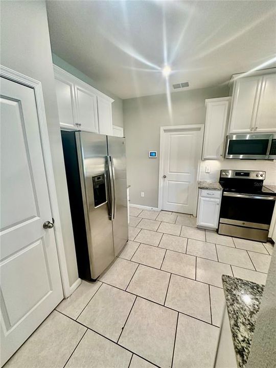 For Sale: $319,900 (3 beds, 2 baths, 1860 Square Feet)