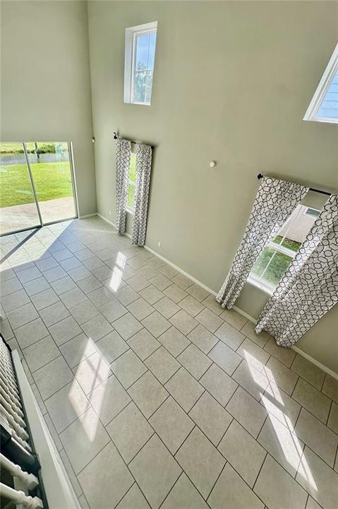 For Sale: $319,900 (3 beds, 2 baths, 1860 Square Feet)