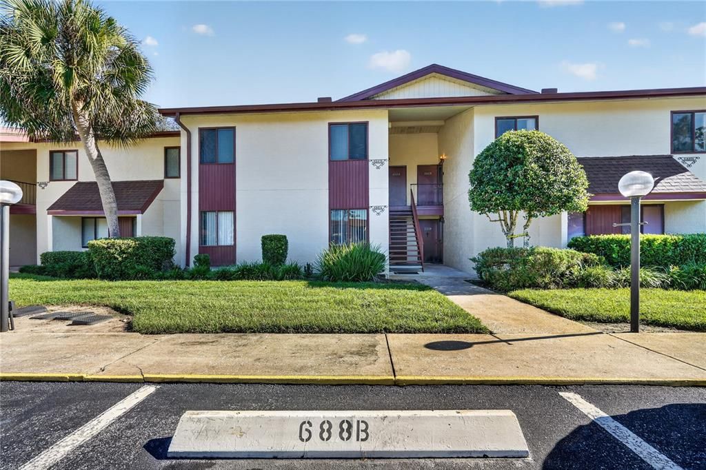 For Sale: $155,000 (2 beds, 2 baths, 1068 Square Feet)