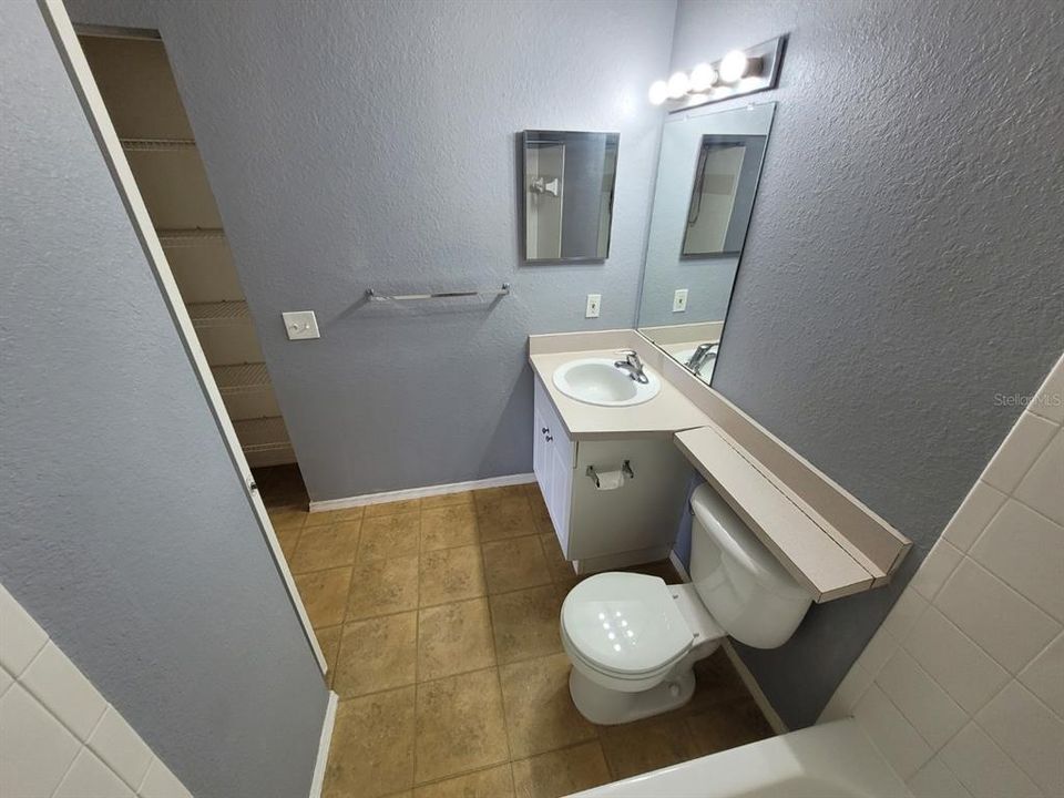 For Rent: $1,595 (3 beds, 2 baths, 1278 Square Feet)