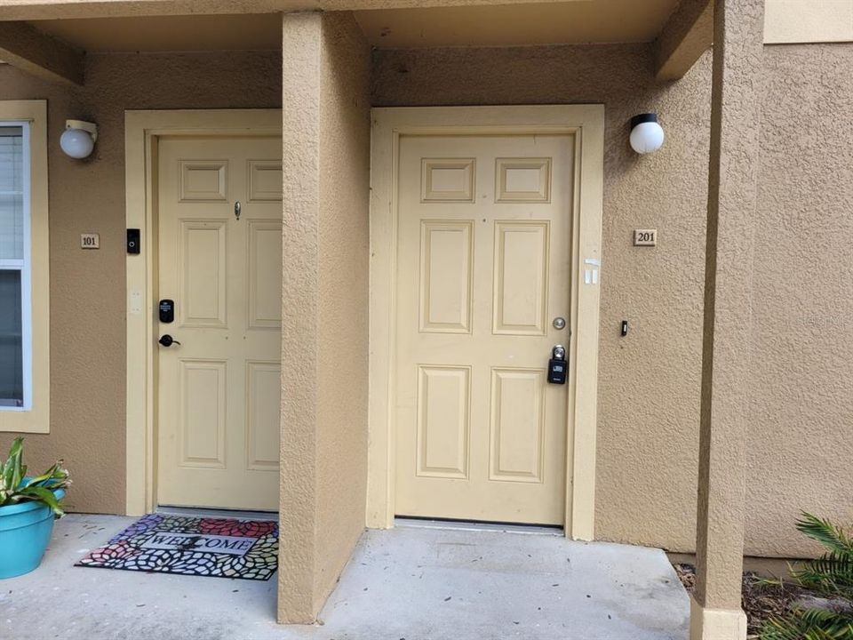 For Rent: $1,595 (3 beds, 2 baths, 1278 Square Feet)
