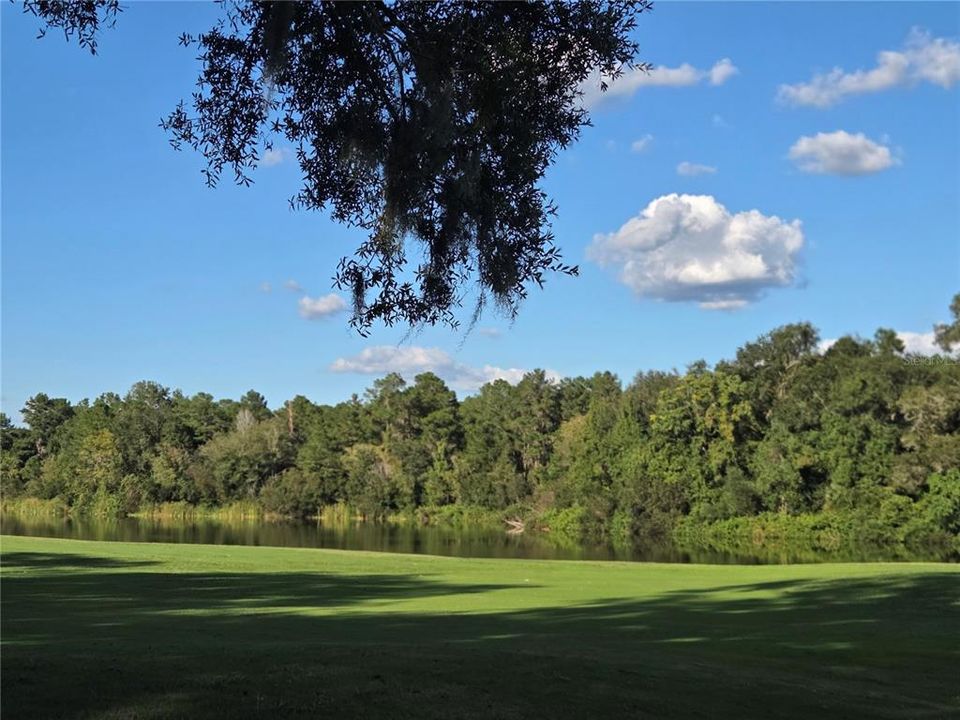 待售: $79,999 (1 贝兹, 1 浴室, 844 平方英尺)