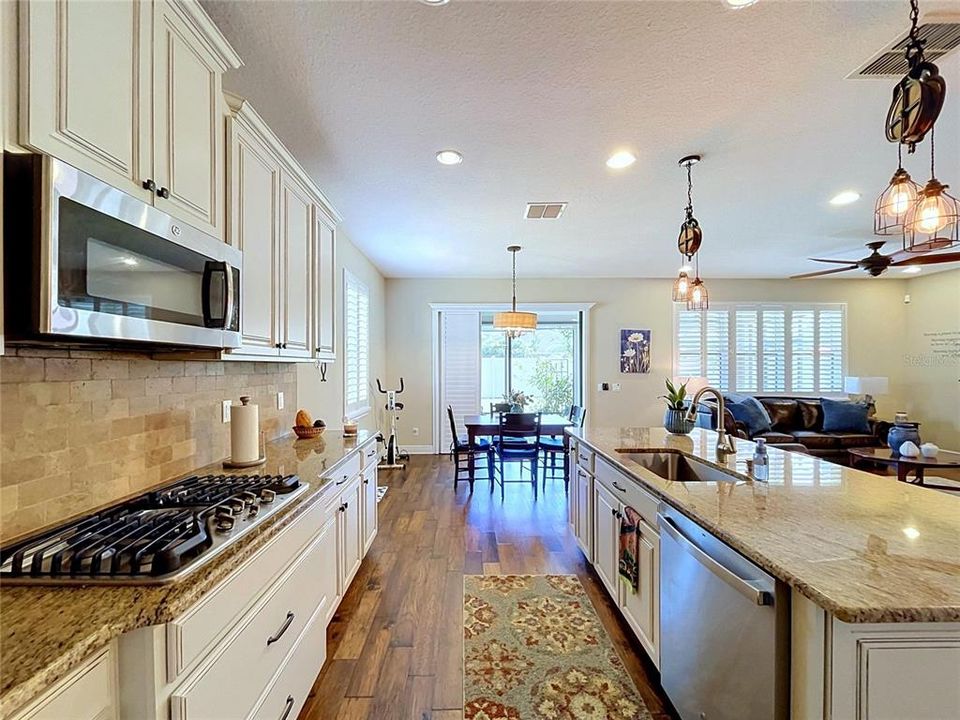 For Sale: $675,000 (3 beds, 3 baths, 3110 Square Feet)