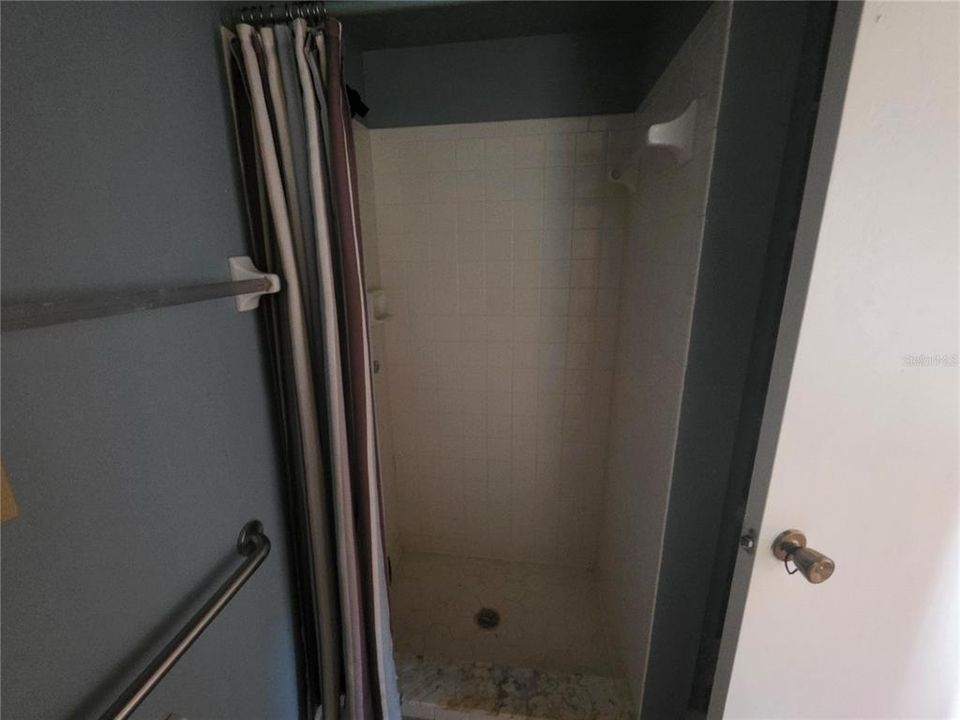 На продажу: $170,000 (2 спален, 2 ванн, 1093 Квадратных фут)