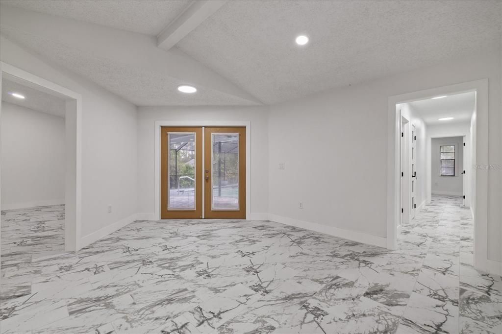 For Sale: $475,000 (4 beds, 2 baths, 2084 Square Feet)