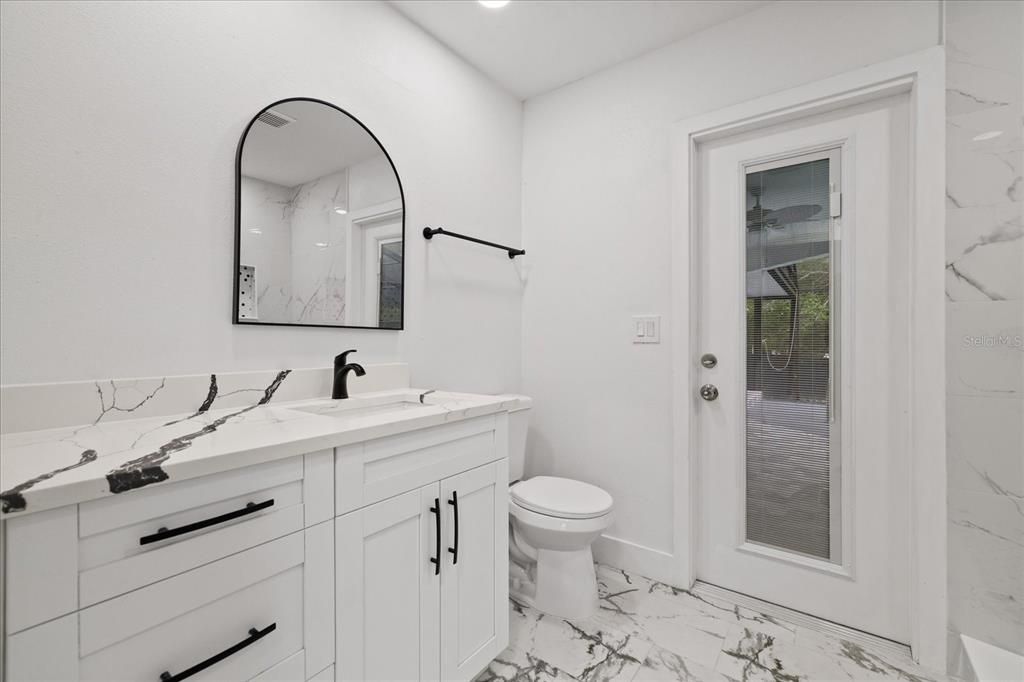 For Sale: $475,000 (4 beds, 2 baths, 2084 Square Feet)