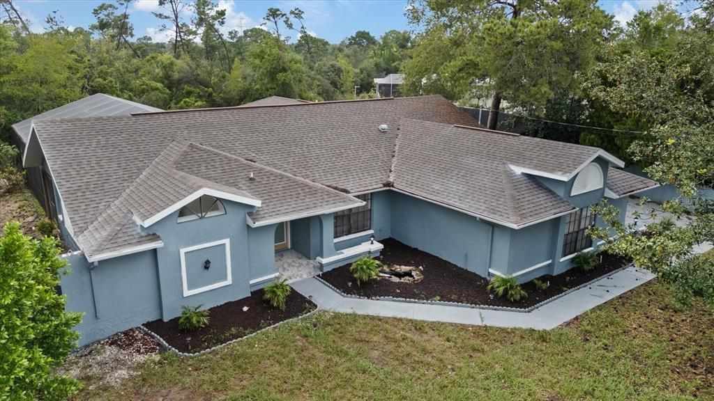 For Sale: $475,000 (4 beds, 2 baths, 2084 Square Feet)