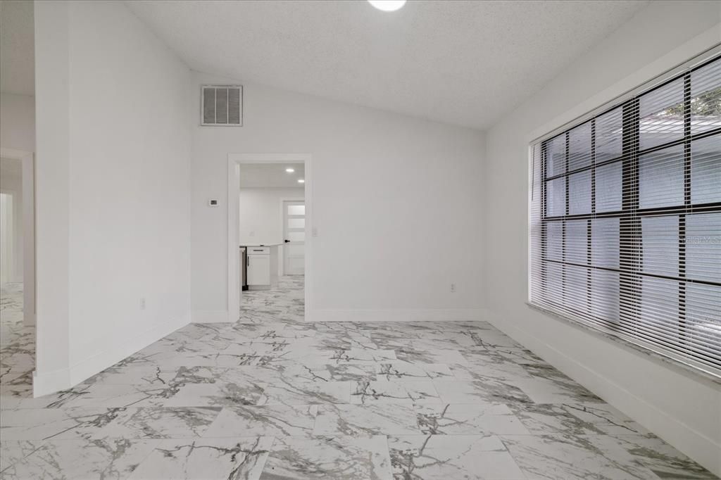 For Sale: $475,000 (4 beds, 2 baths, 2084 Square Feet)
