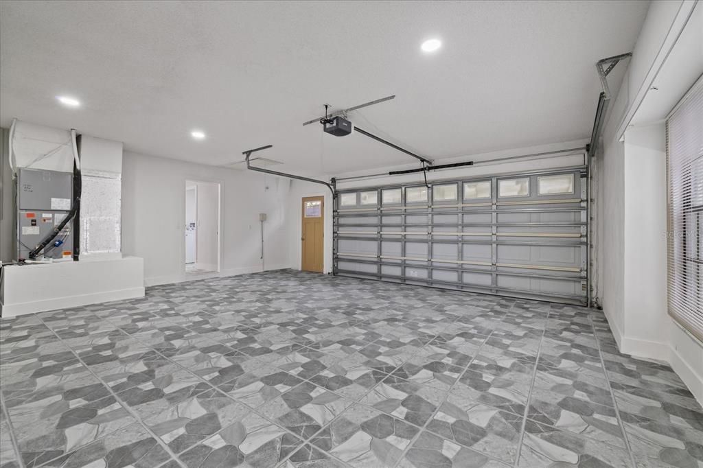 For Sale: $475,000 (4 beds, 2 baths, 2084 Square Feet)