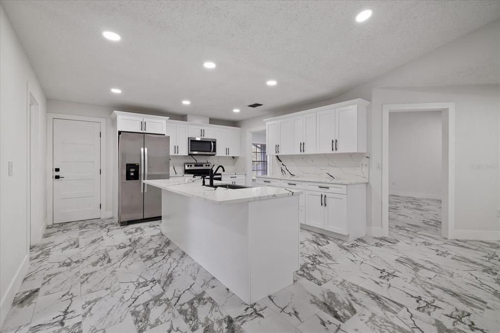 For Sale: $475,000 (4 beds, 2 baths, 2084 Square Feet)
