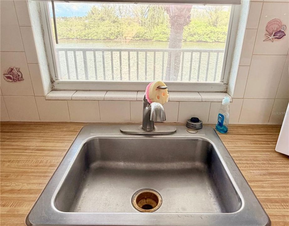 For Sale: $259,000 (1 beds, 1 baths, 522 Square Feet)