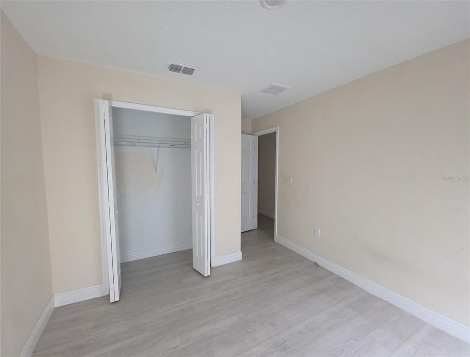 For Sale: $326,000 (4 beds, 2 baths, 1820 Square Feet)