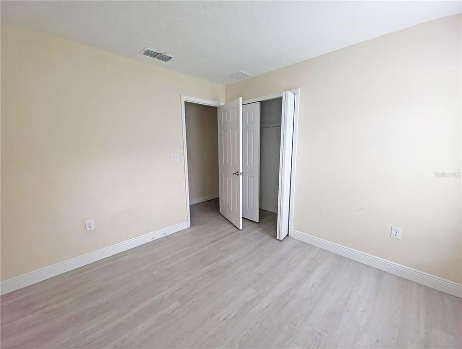 For Sale: $326,000 (4 beds, 2 baths, 1820 Square Feet)