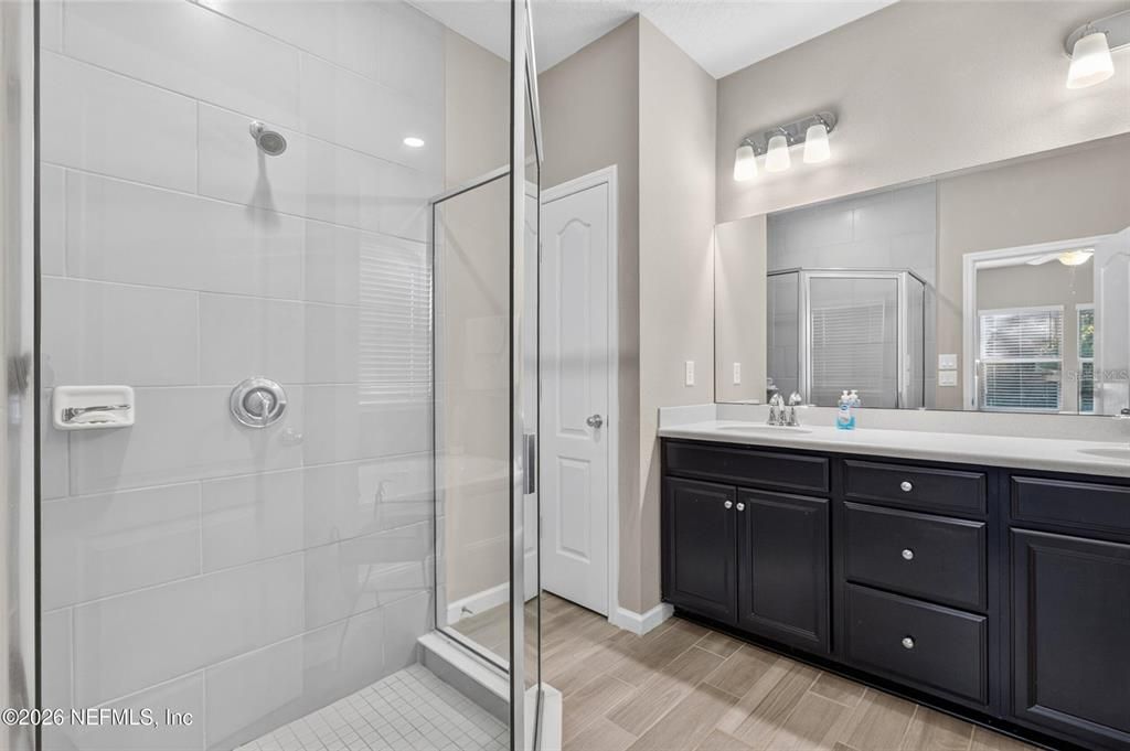 For Sale: $365,000 (3 beds, 2 baths, 1737 Square Feet)