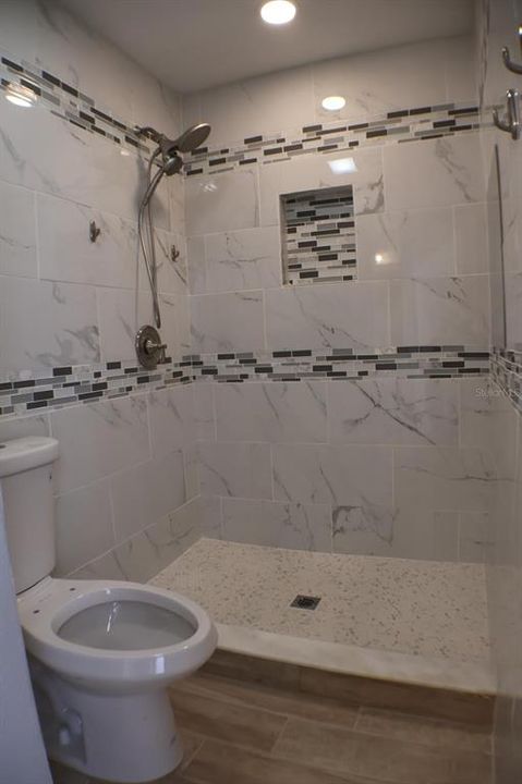 На продажу: $310,900 (2 спален, 2 ванн, 1520 Квадратных фут)