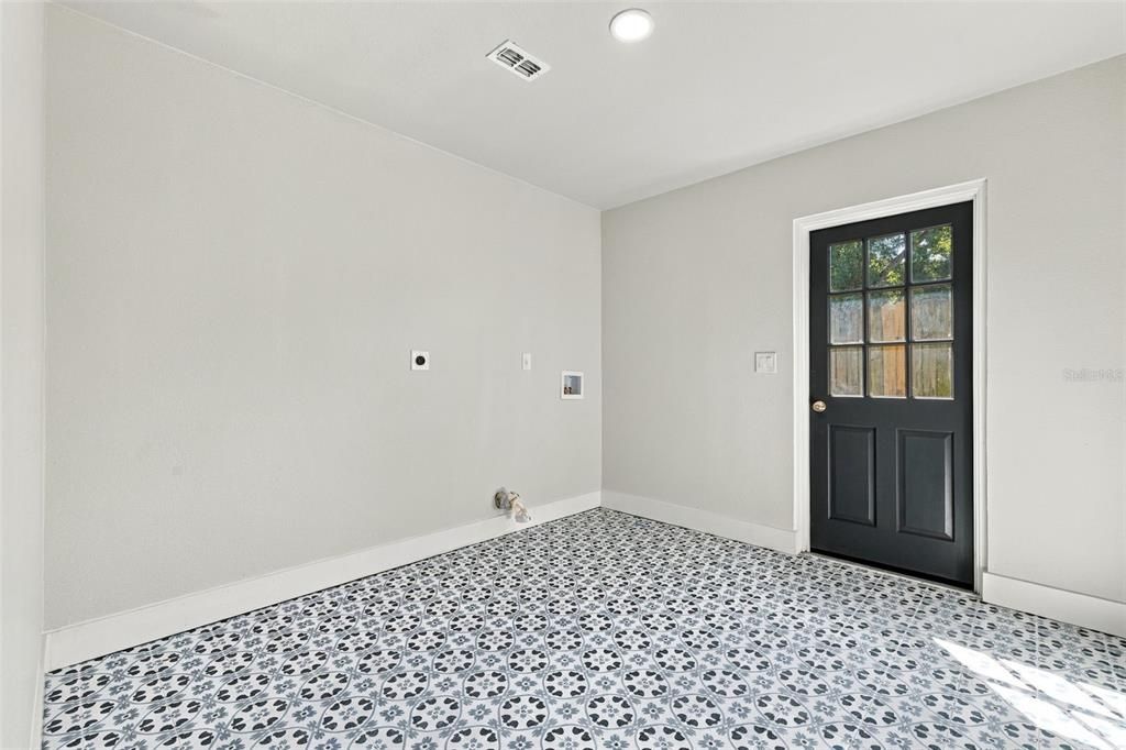 En Venta: $559,000 (3 camas, 2 baños, 1493 Pies cuadrados)