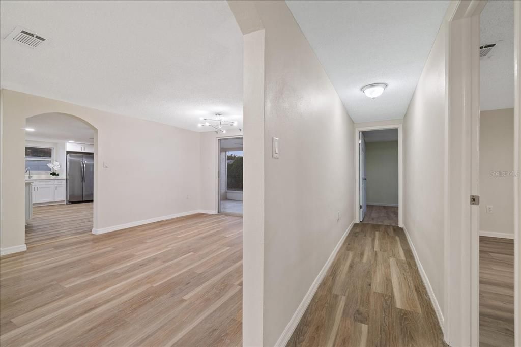For Sale: $322,000 (3 beds, 3 baths, 1829 Square Feet)