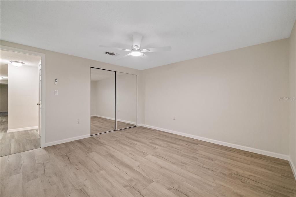 For Sale: $322,000 (3 beds, 3 baths, 1829 Square Feet)