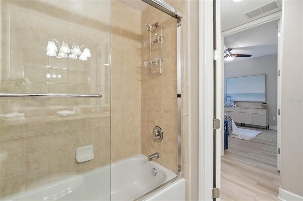 На продажу: $425,000 (2 спален, 2 ванн, 1512 Квадратных фут)