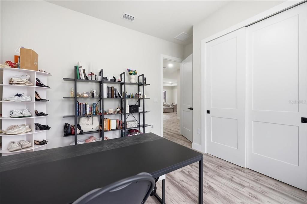 En Venta: $384,900 (3 camas, 2 baños, 1746 Pies cuadrados)