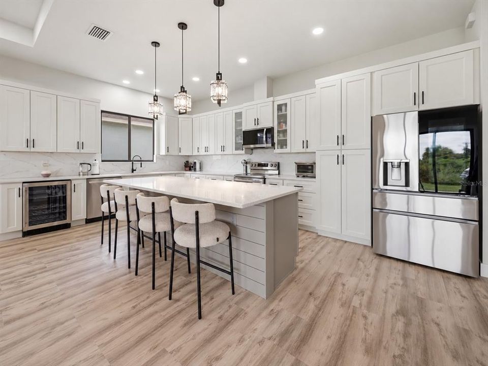 En Venta: $384,900 (3 camas, 2 baños, 1746 Pies cuadrados)