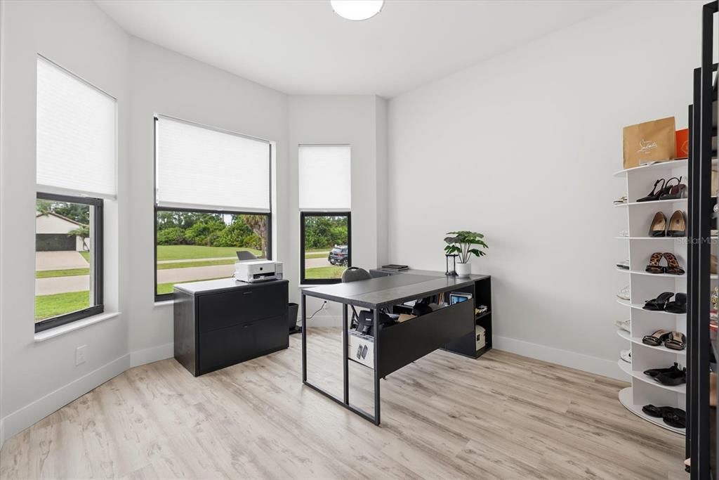 En Venta: $384,900 (3 camas, 2 baños, 1746 Pies cuadrados)