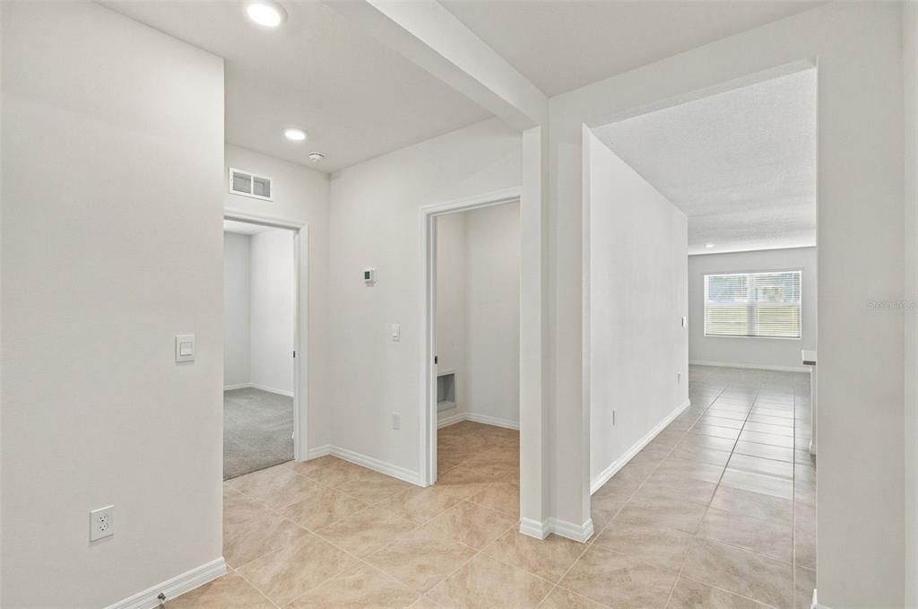 На продажу: $269,999 (4 спален, 2 ванн, 1830 Квадратных фут)