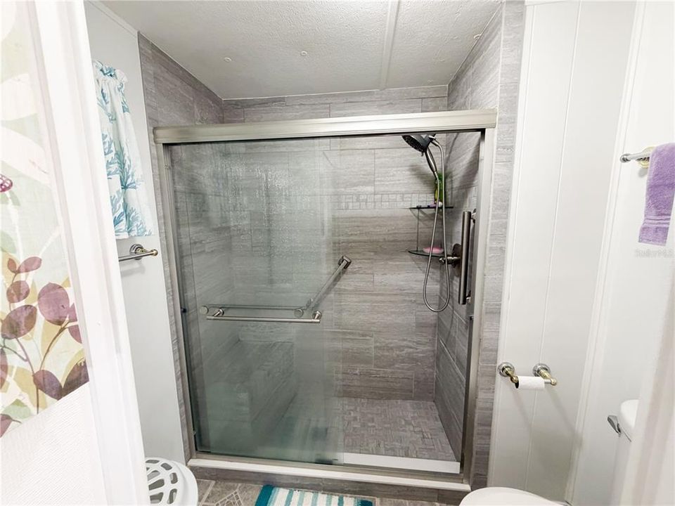 For Sale: $111,900 (3 beds, 2 baths, 1414 Square Feet)