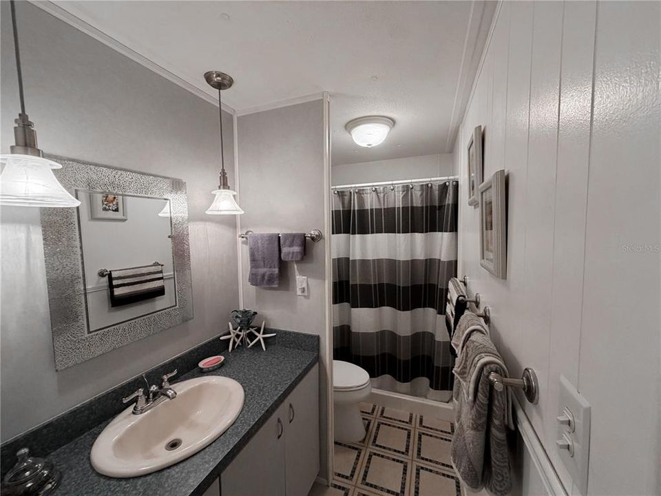 For Sale: $111,900 (3 beds, 2 baths, 1414 Square Feet)