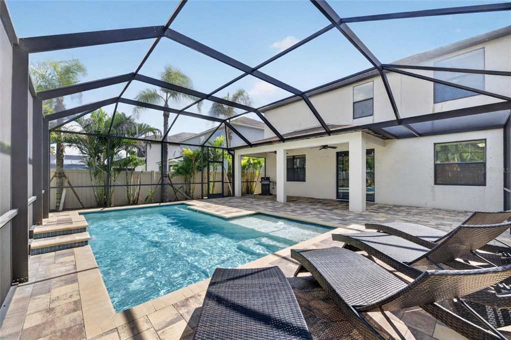 En Venta: $504,999 (4 camas, 3 baños, 2555 Pies cuadrados)