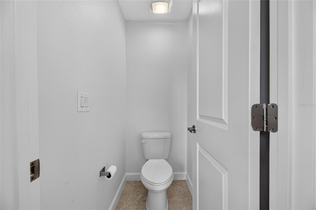 En Venta: $504,999 (4 camas, 3 baños, 2555 Pies cuadrados)