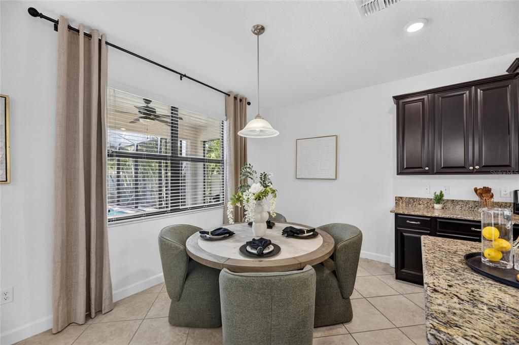 En Venta: $504,999 (4 camas, 3 baños, 2555 Pies cuadrados)
