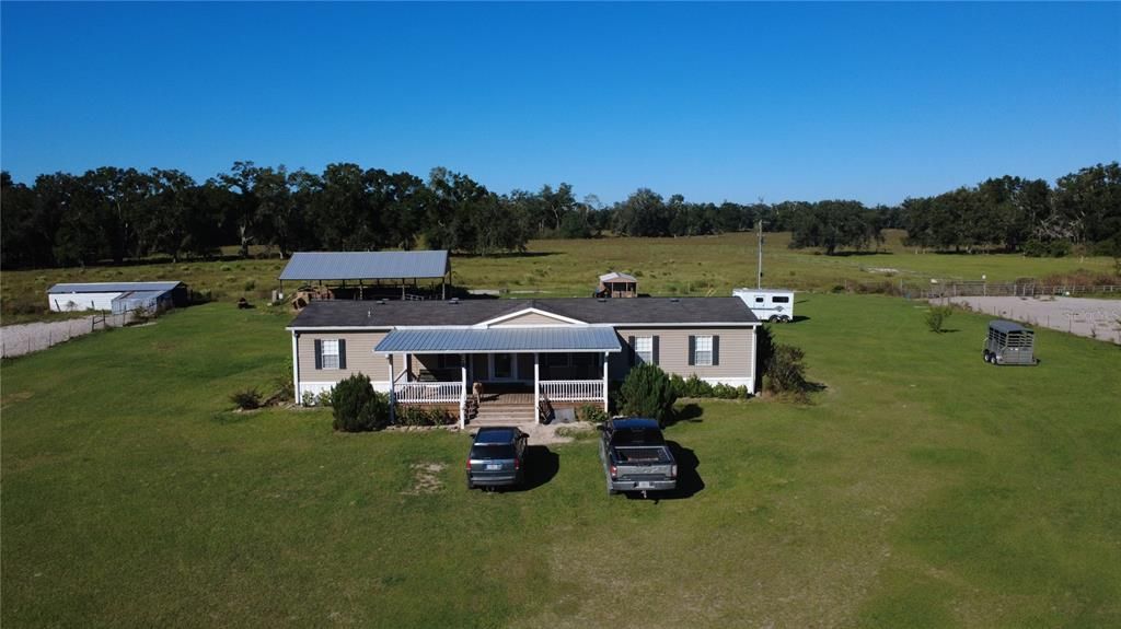 For Sale: $425,000 (4 beds, 2 baths, 1820 Square Feet)