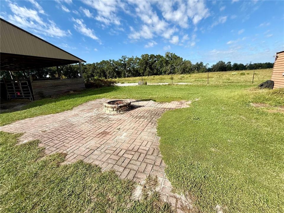 For Sale: $425,000 (4 beds, 2 baths, 1820 Square Feet)