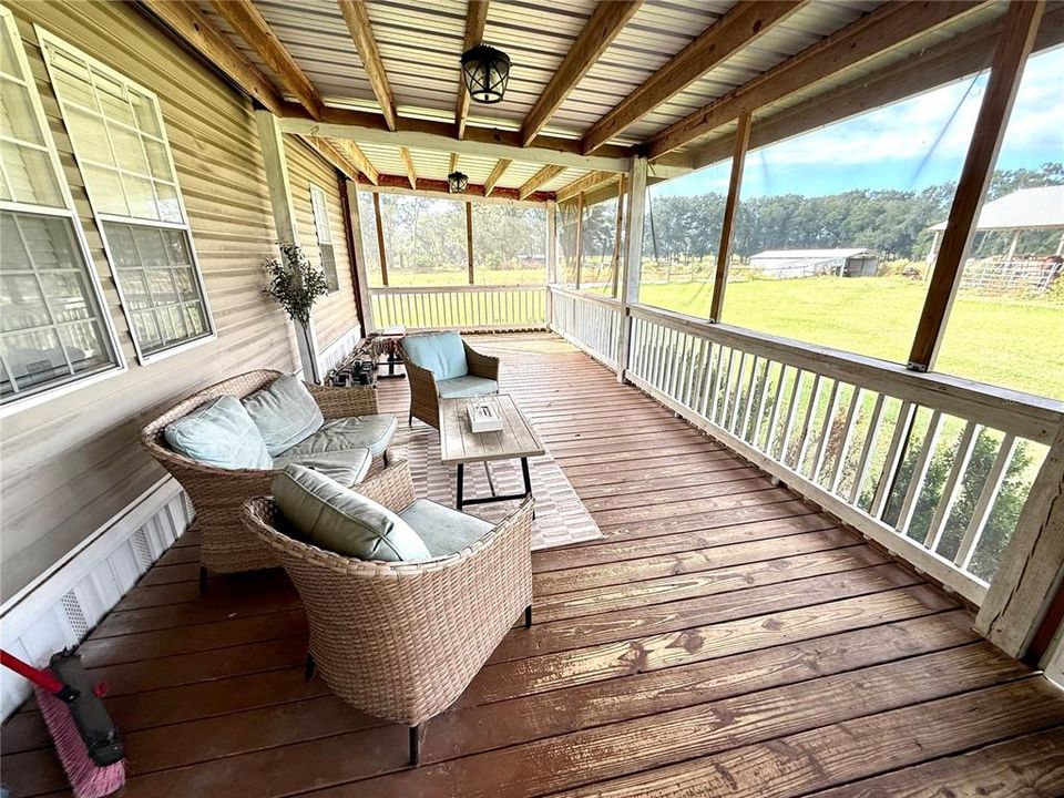 For Sale: $425,000 (4 beds, 2 baths, 1820 Square Feet)